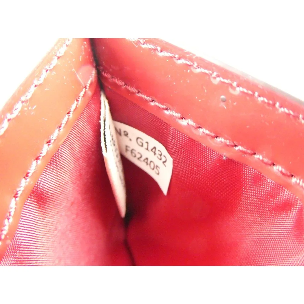 Coach‎ Signature Perforated Embossed Red Liquid Gloss Card Case
